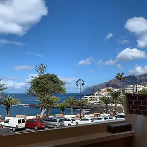 Apartment La Arena Sea Front, Puerto de Santiago (Tenerife)